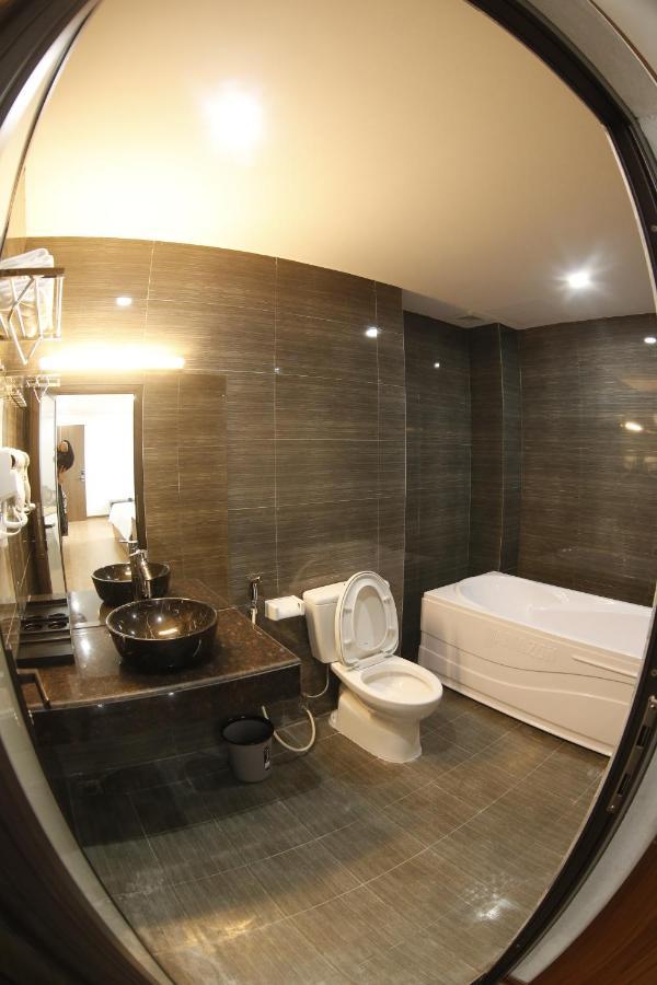 Bao Ngoc Diamond Hotel كاو بانغ المظهر الخارجي الصورة